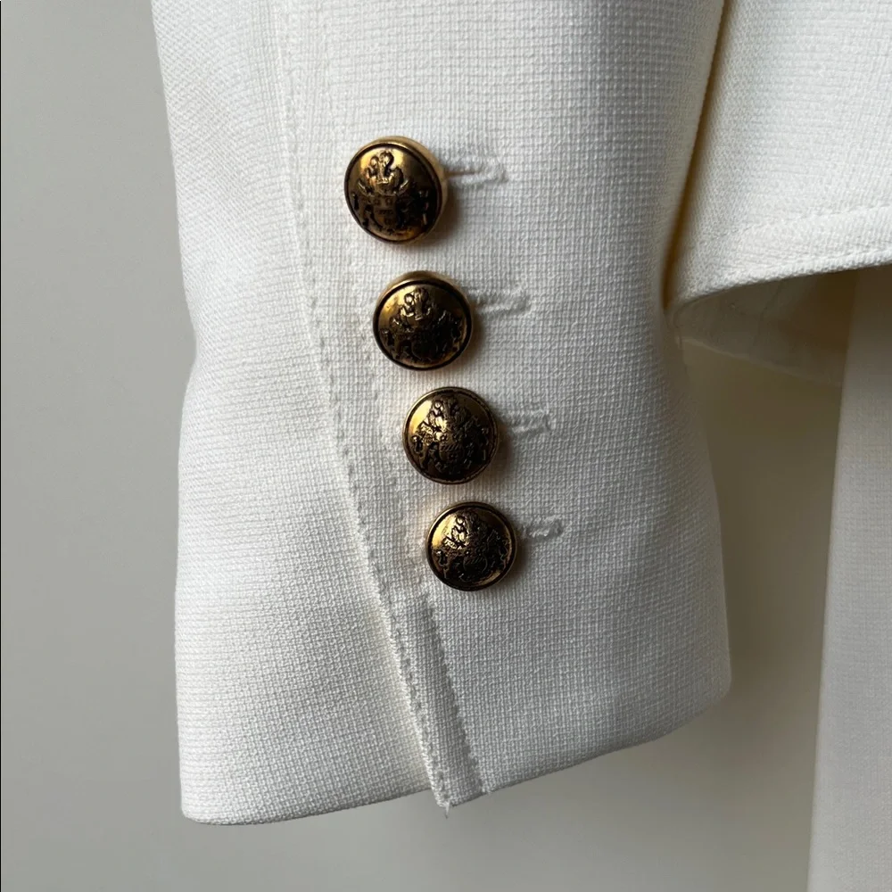 Smythe Women's Ivory Suit- like new - Picture 3 of 15